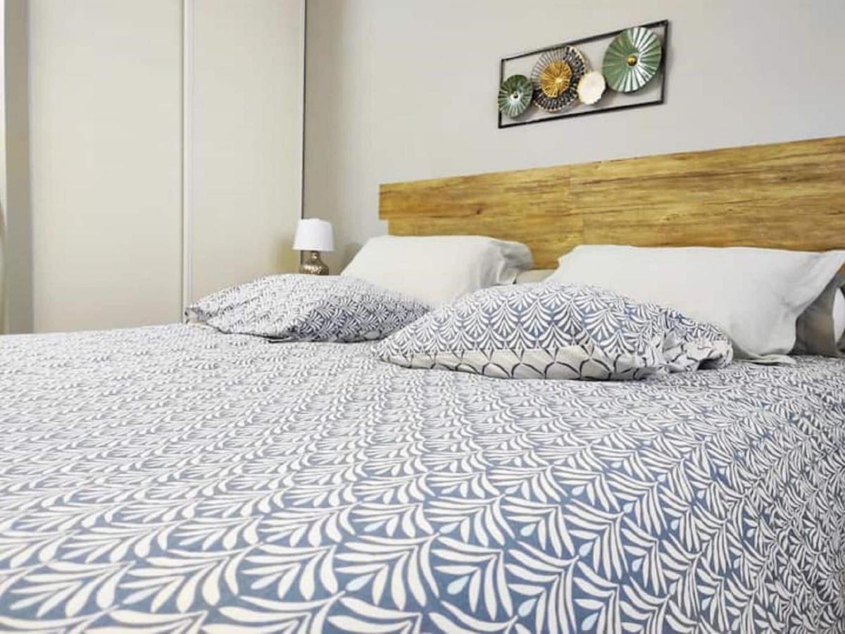 Cozy Holiday Home In Givonne 외부 사진